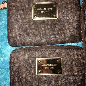 Michael Kors Wallet And Wristlet